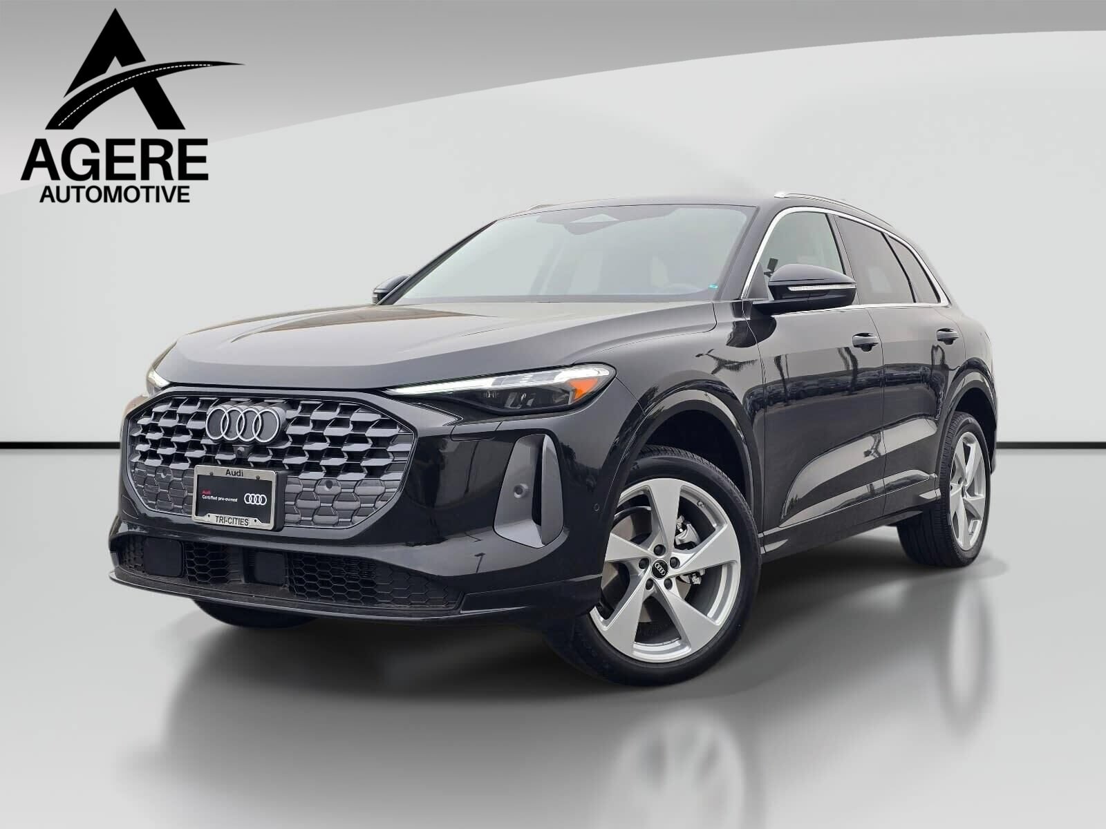 Certified 2025 Audi Q5 Premium w/ Premium Plus