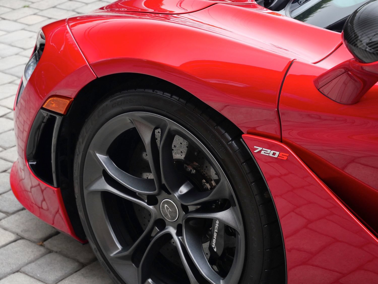 Used 2020 McLaren 720S Performance photo 22