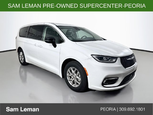 Used 2024 Chrysler Pacifica Touring-L