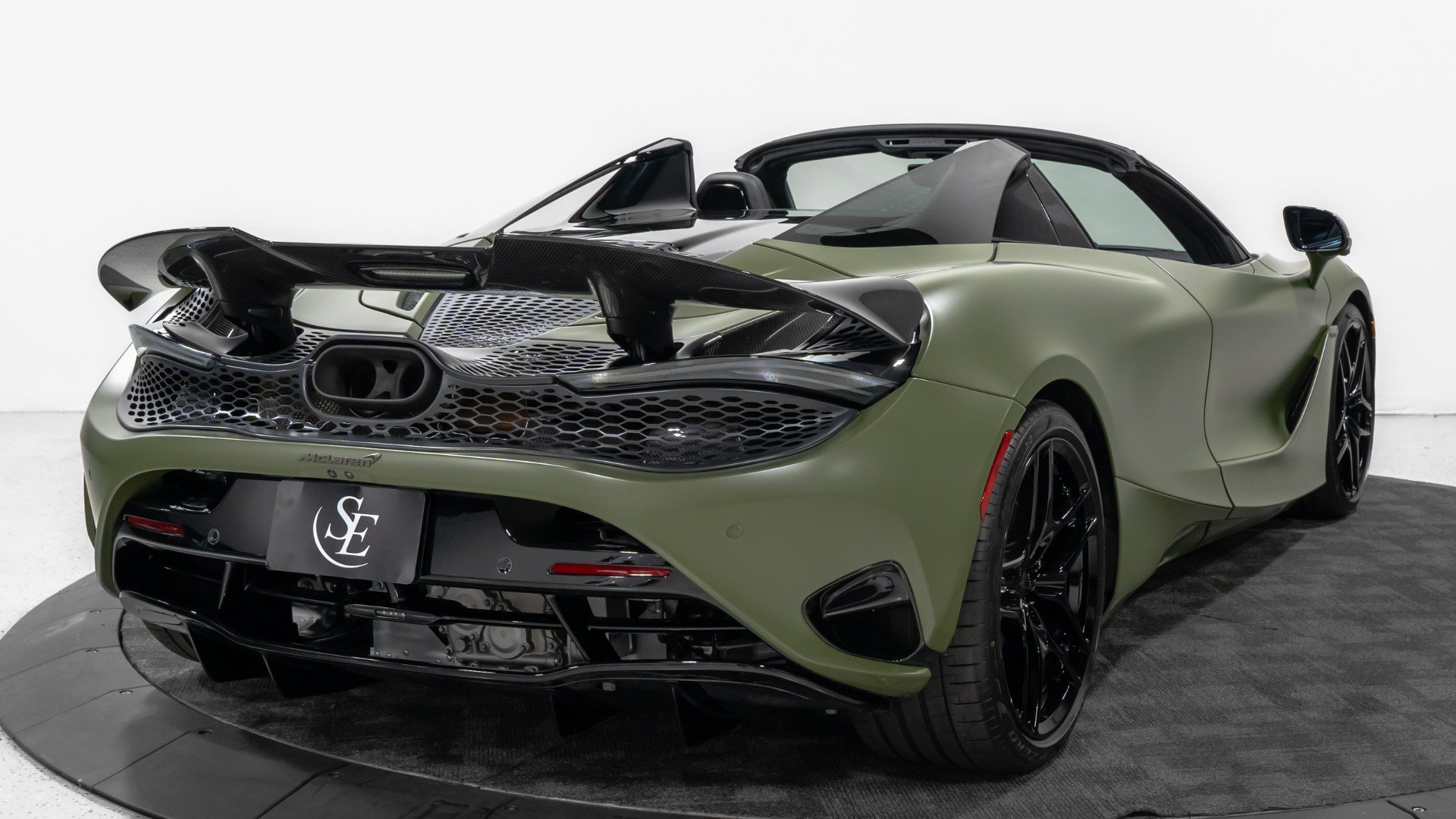 Used 2026 McLaren 750S Spider photo 9