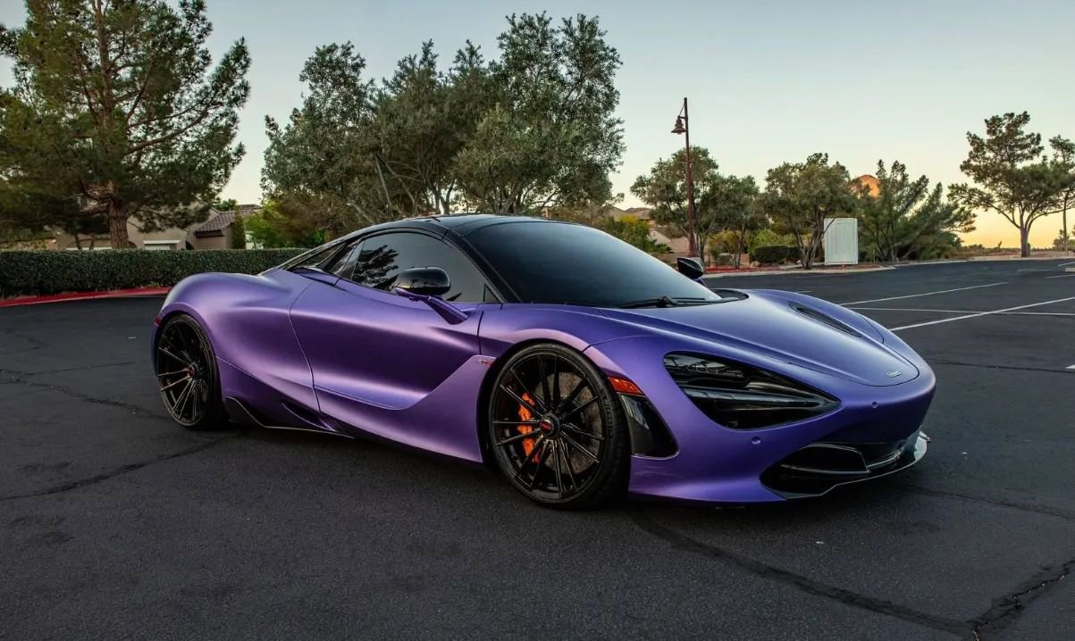 Used 2020 McLaren 720S Spider photo 3