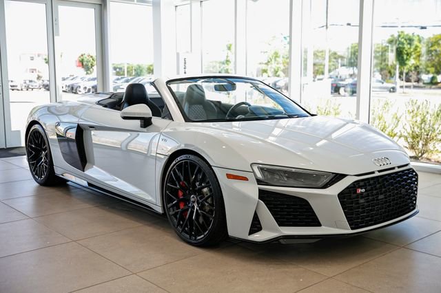 Used 2020 Audi R8 V10 w/ Carbon Exterior Package