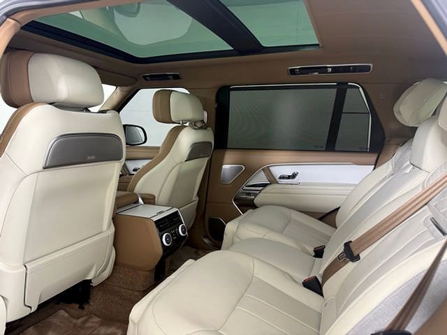2023 Land Rover Range Rover SV