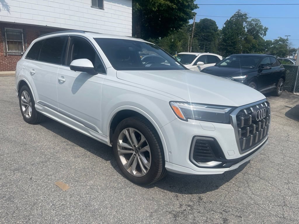 Used 2025 Audi Q7 3.0T Premium Plus