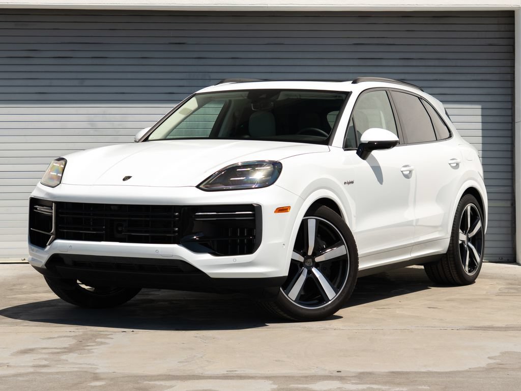 New 2025 Porsche Cayenne Turbo