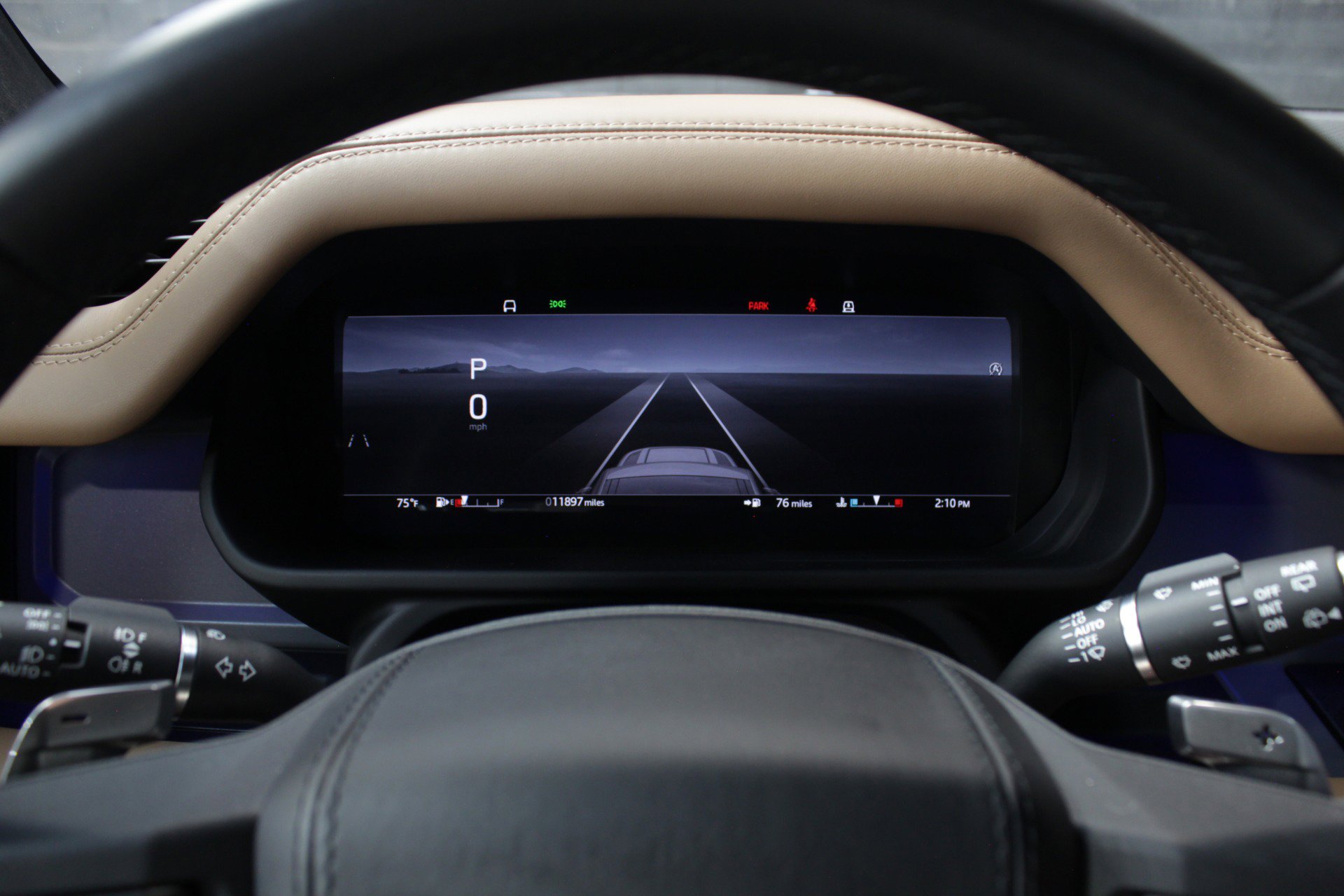 2025 Land Rover Defender 110 V8