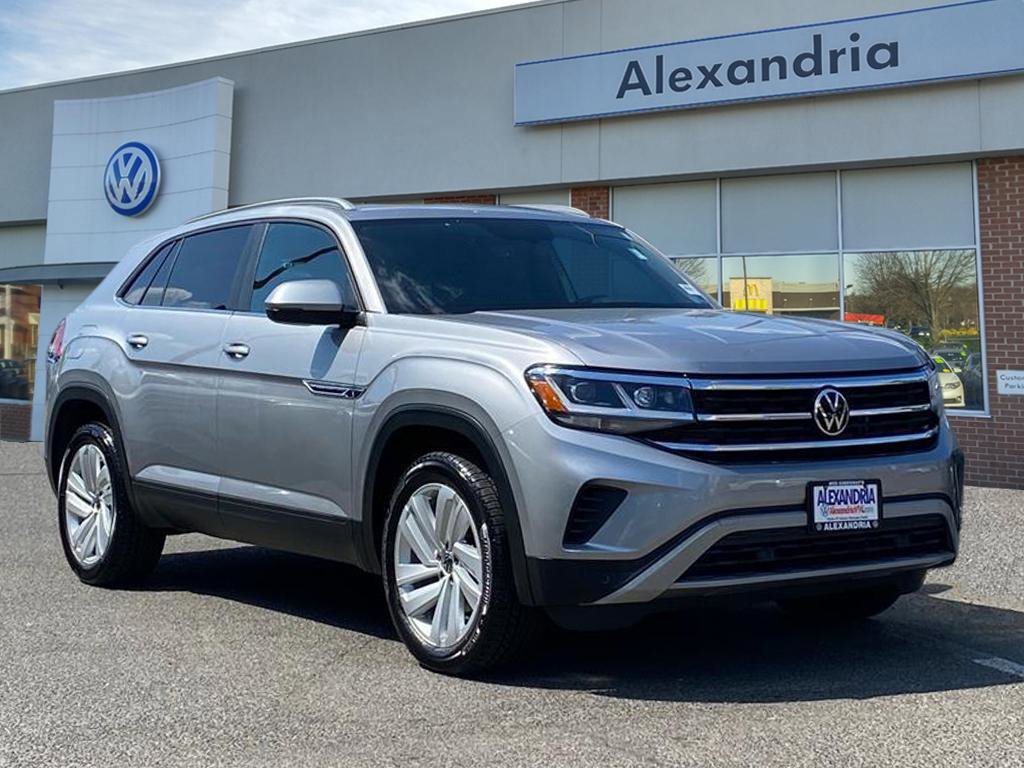 Used 2020 Volkswagen Atlas Cross Sport SE w/ Panoramic Sunroof Package
