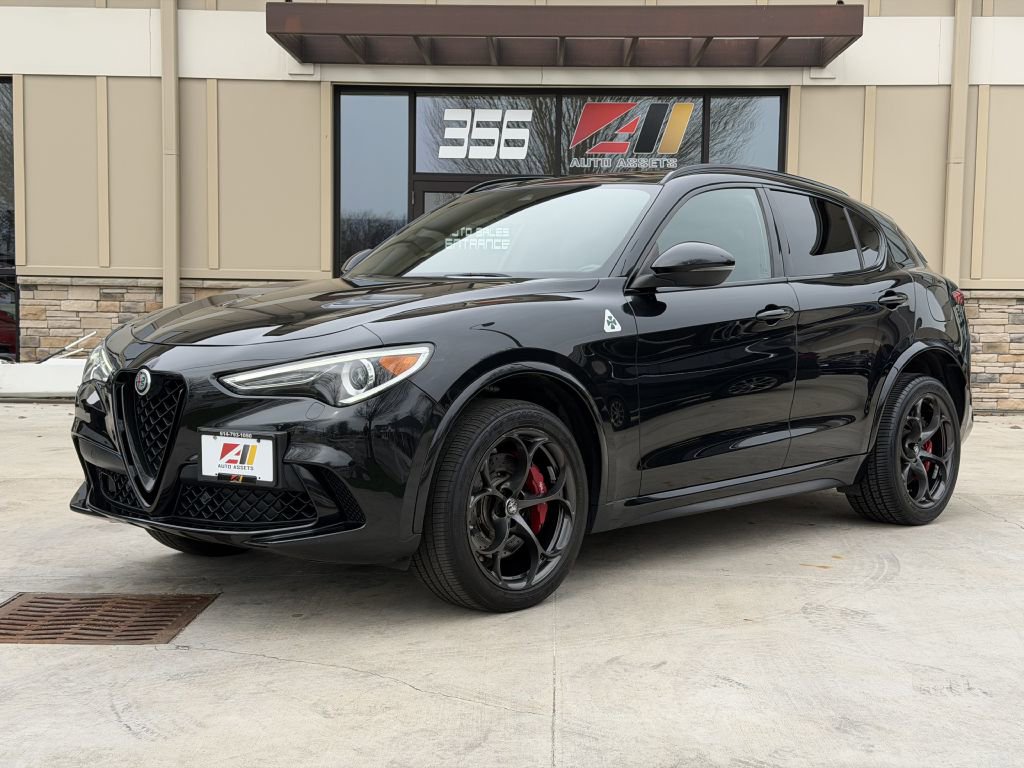 2022 Alfa Romeo Stelvio Quadrifoglio