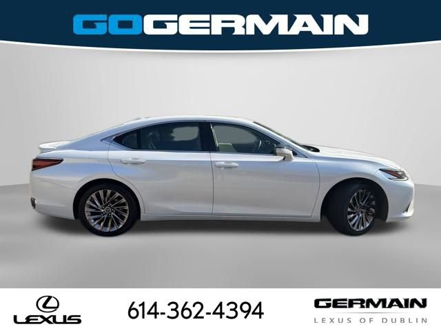 2024 Lexus ES 300h Ultra Luxury