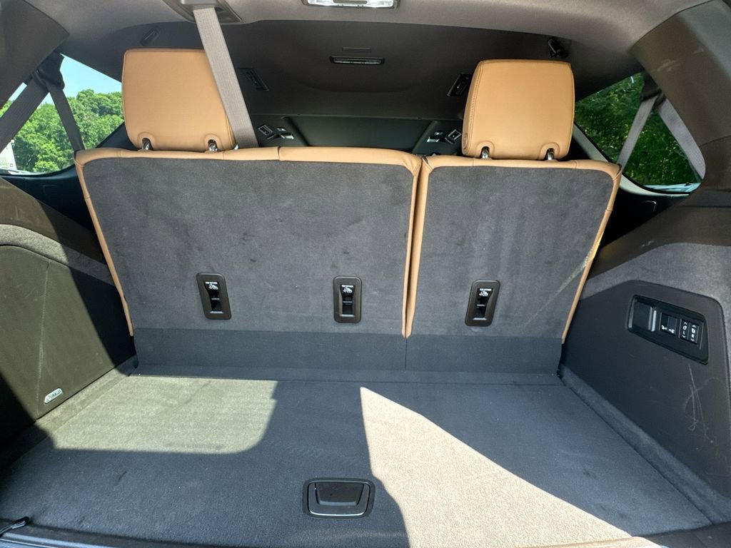 2025 Cadillac Escalade Premium Luxury