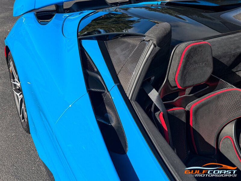 Used 2022 McLaren 765LT photo 70