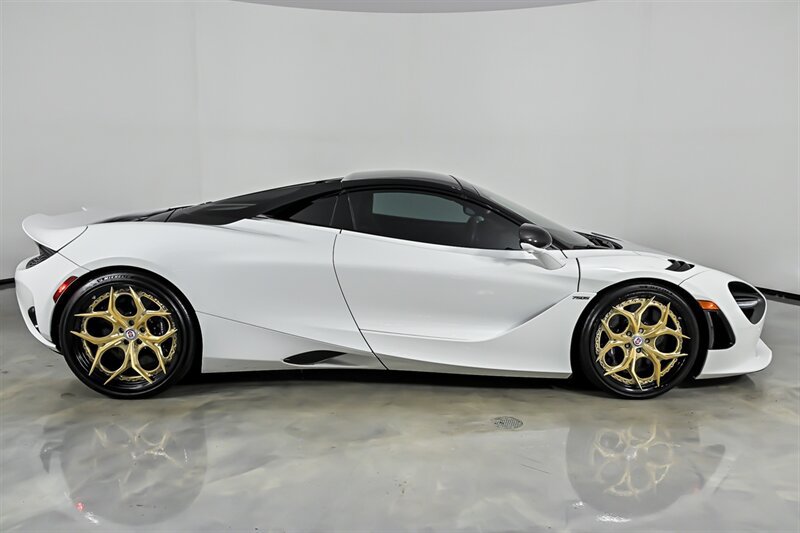 Used 2025 McLaren 750S Spider photo 38
