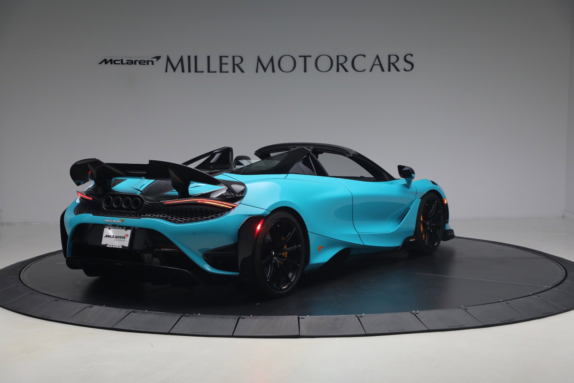 Used 2022 McLaren 765LT photo 7