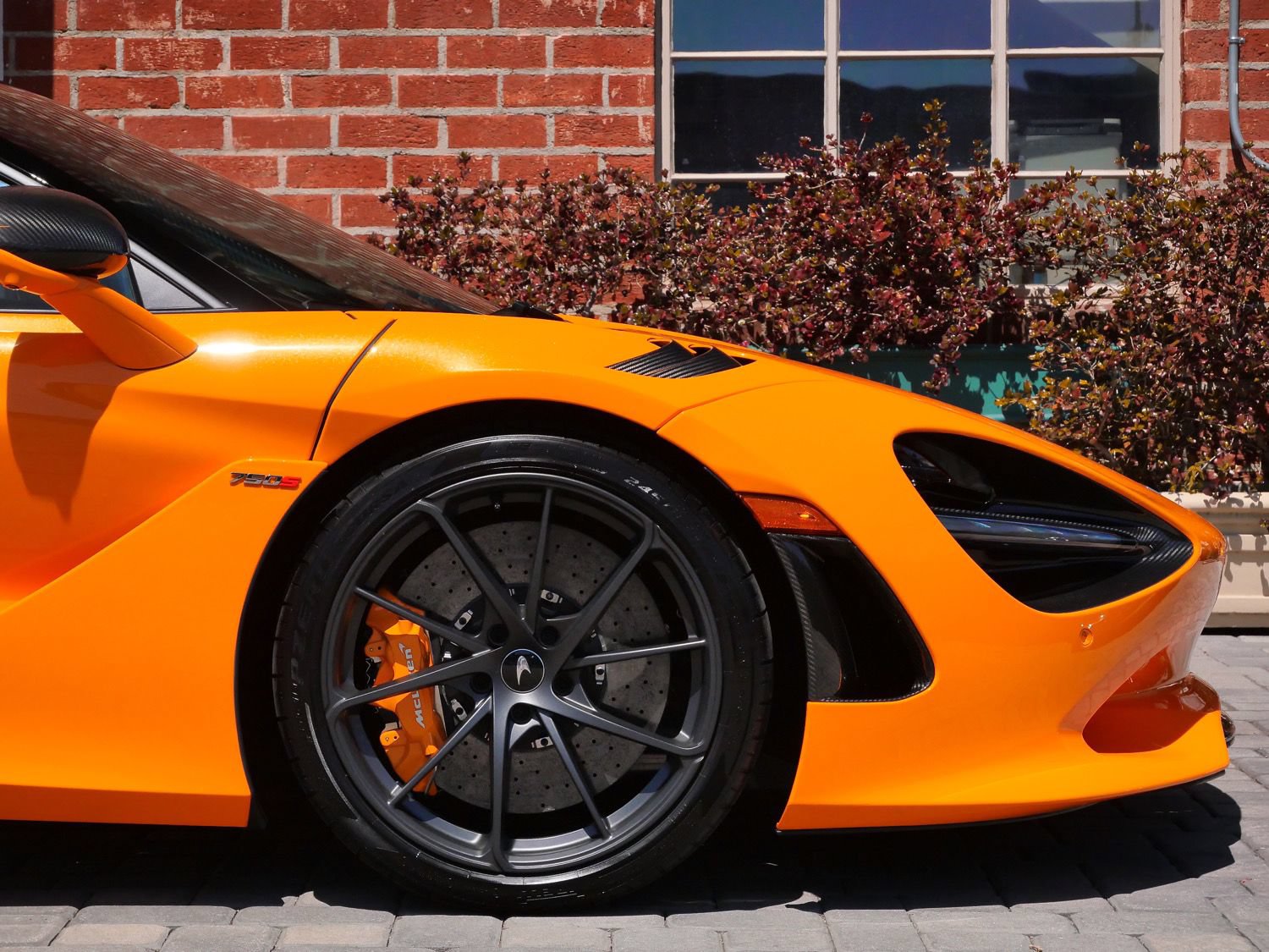 Used 2024 McLaren 750S photo 7