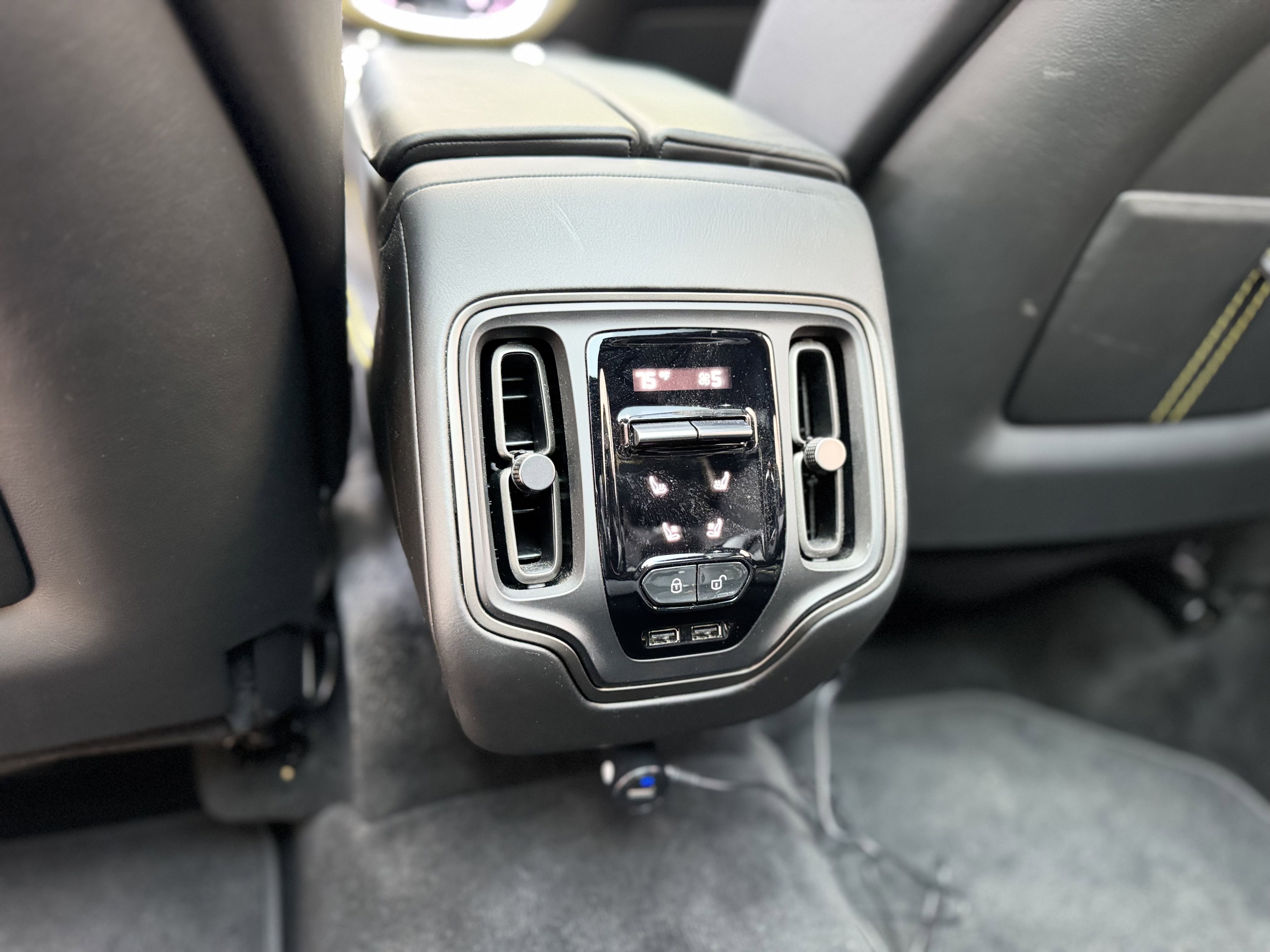 2021 Aston Martin DBX