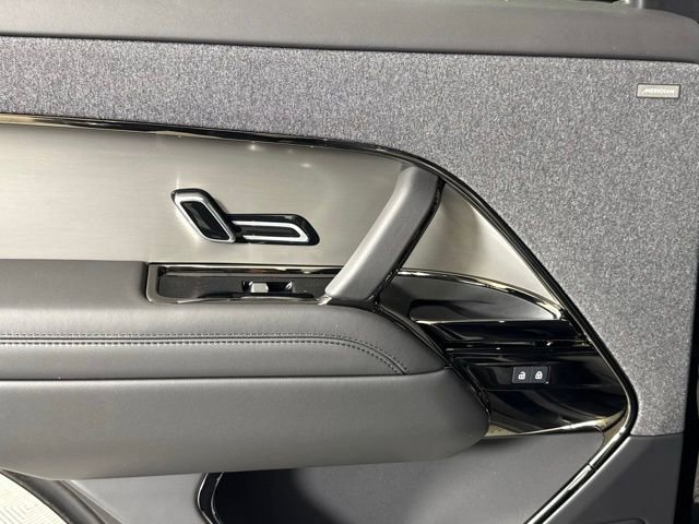 2026 Land Rover Range Rover Sport SE