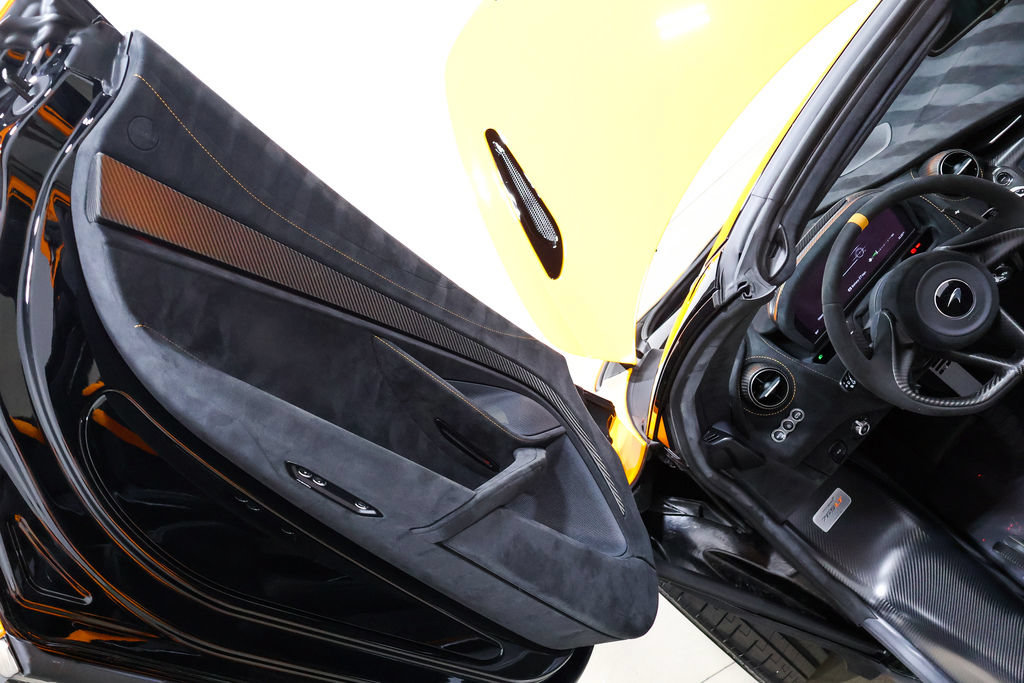 Used 2022 McLaren 765LT photo 47