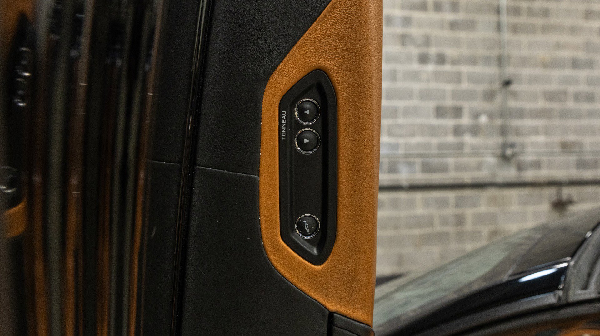 Used 2020 McLaren 720S Spider photo 39