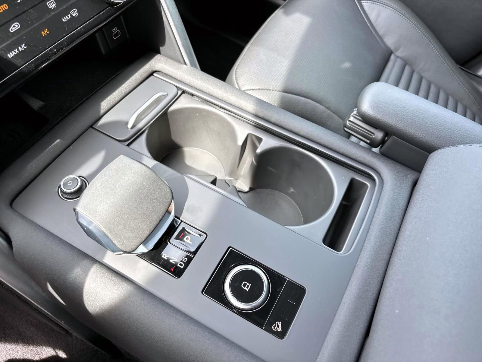 2025 Land Rover Discovery S