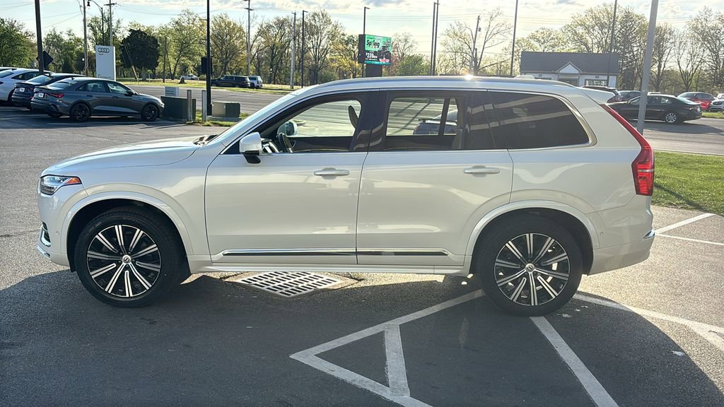 2023 Volvo Xc90 B6 Plus