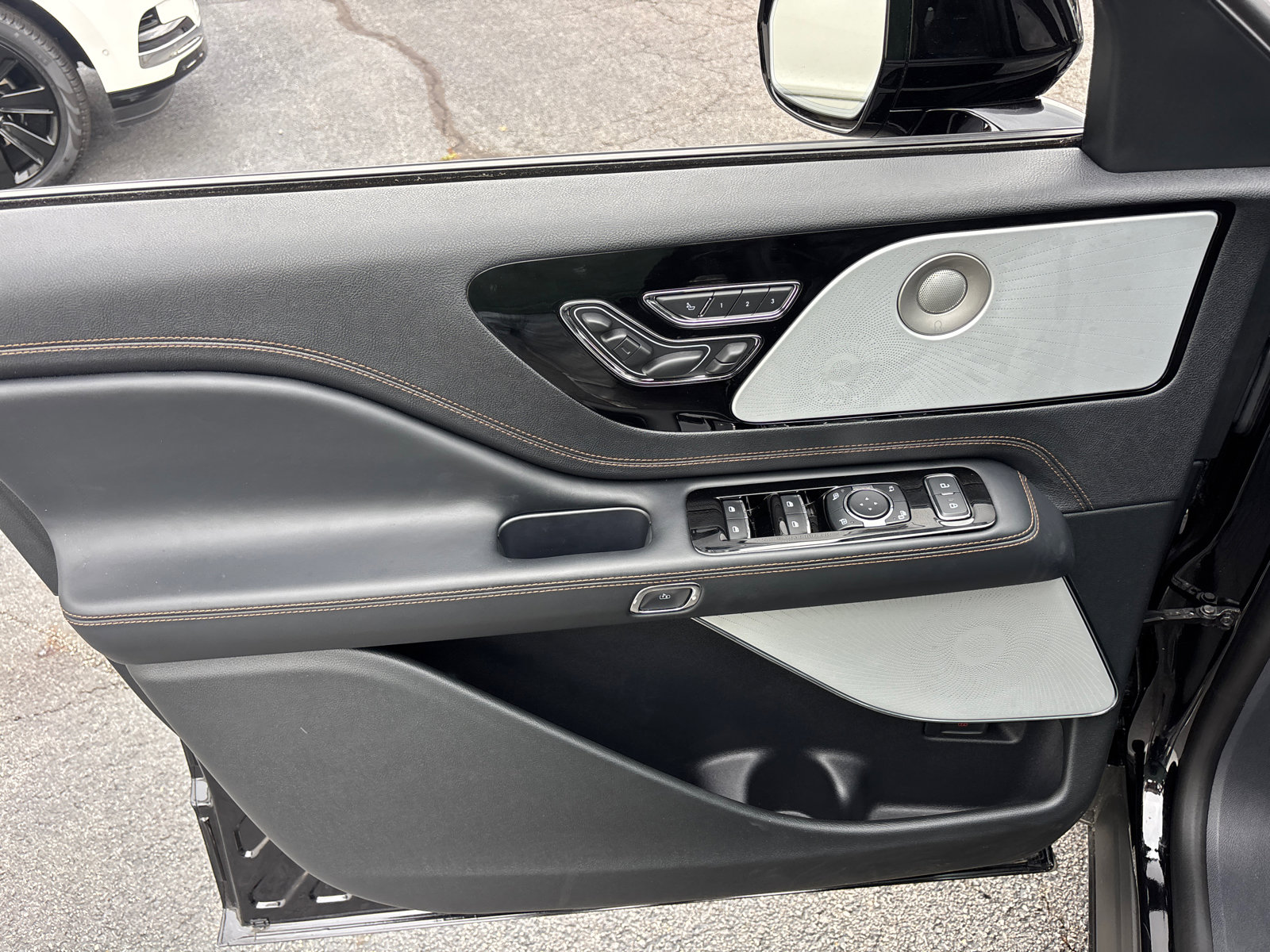 2025 Lincoln Aviator Black Label