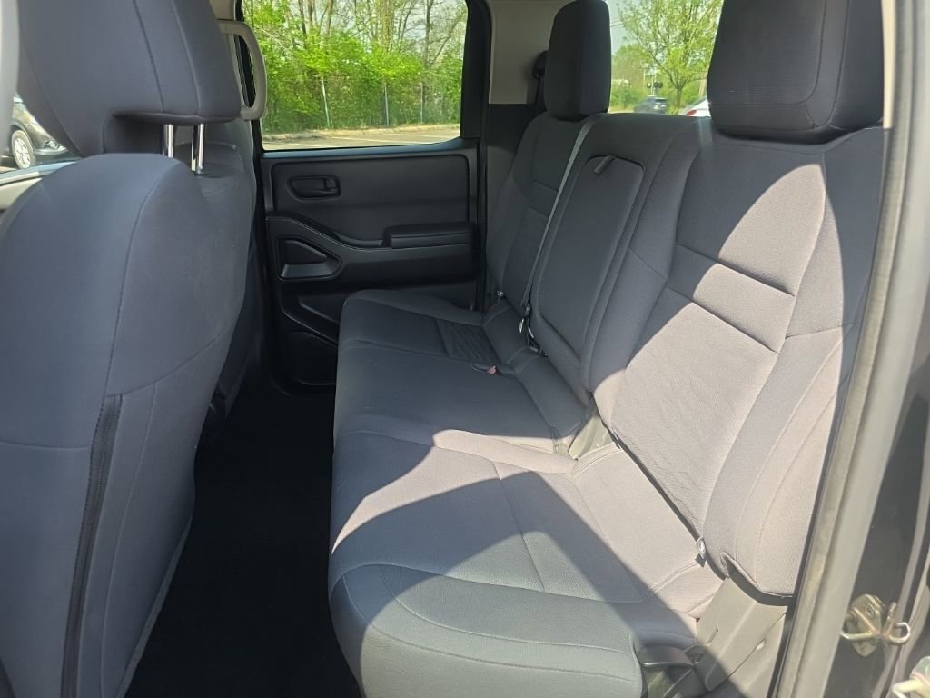 2022 Nissan Frontier S