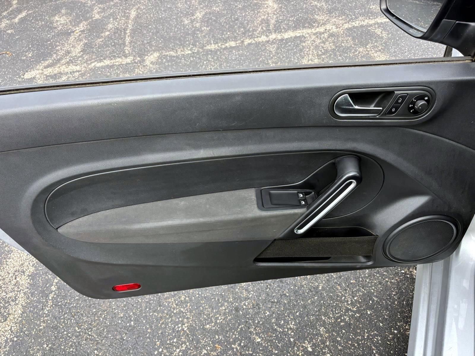 2014 Volkswagen Beetle 2.5