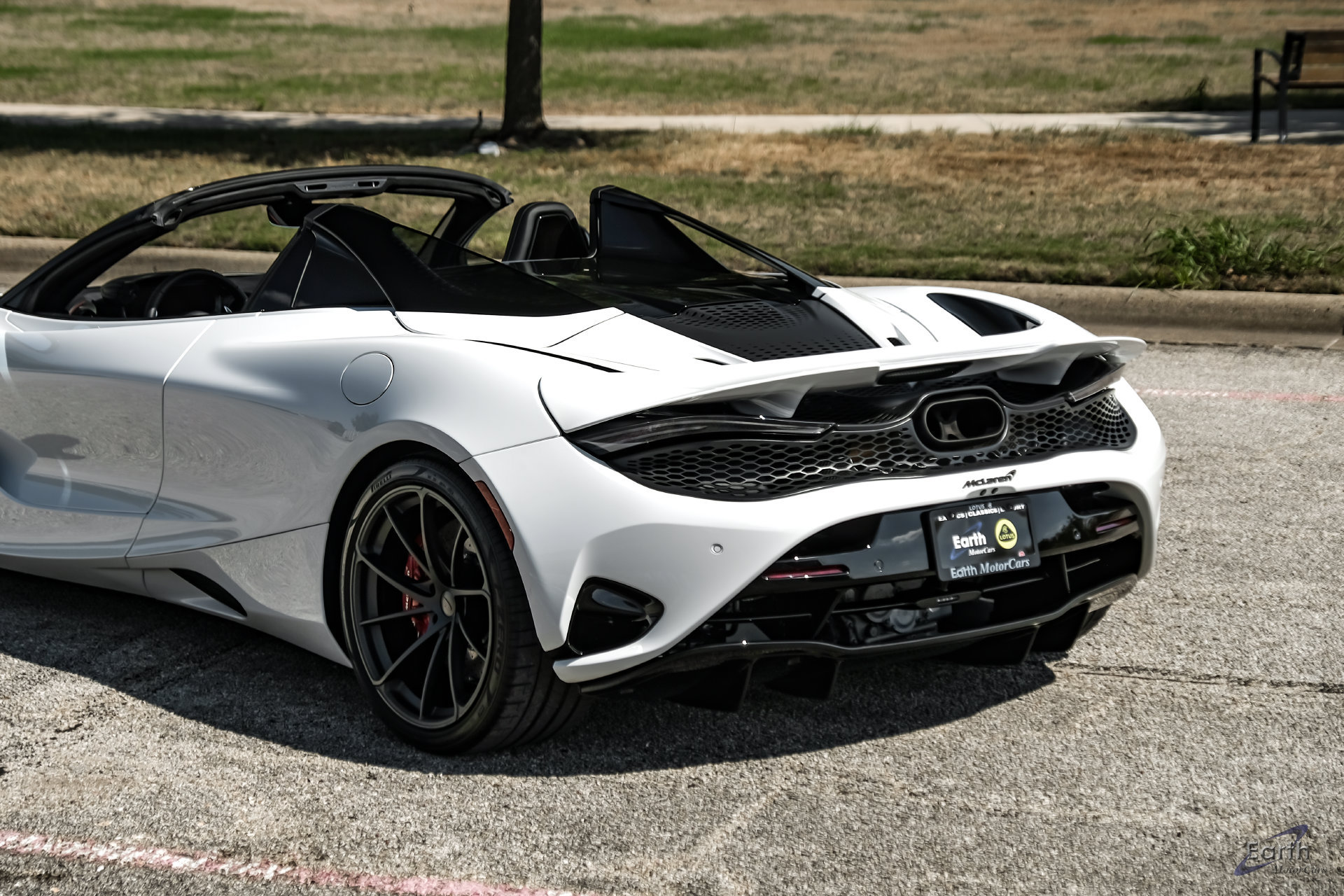 Used 2025 McLaren 750S Spider photo 19