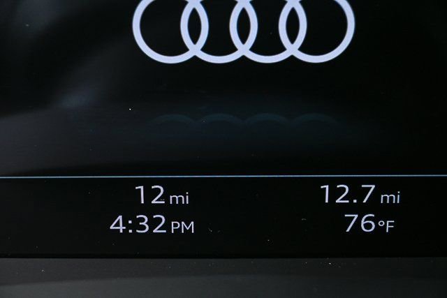 2026 Audi Q8 Premium