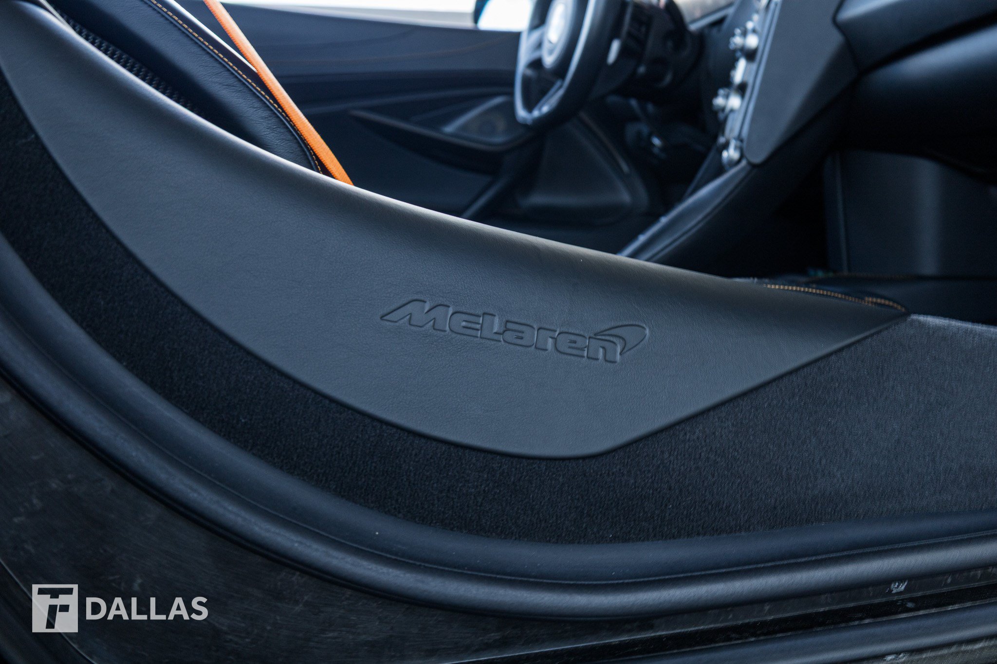 Used 2022 McLaren 765LT photo 35