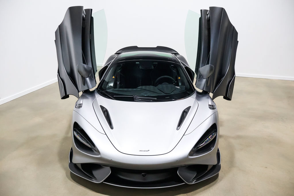 Used 2022 McLaren 765LT photo 18