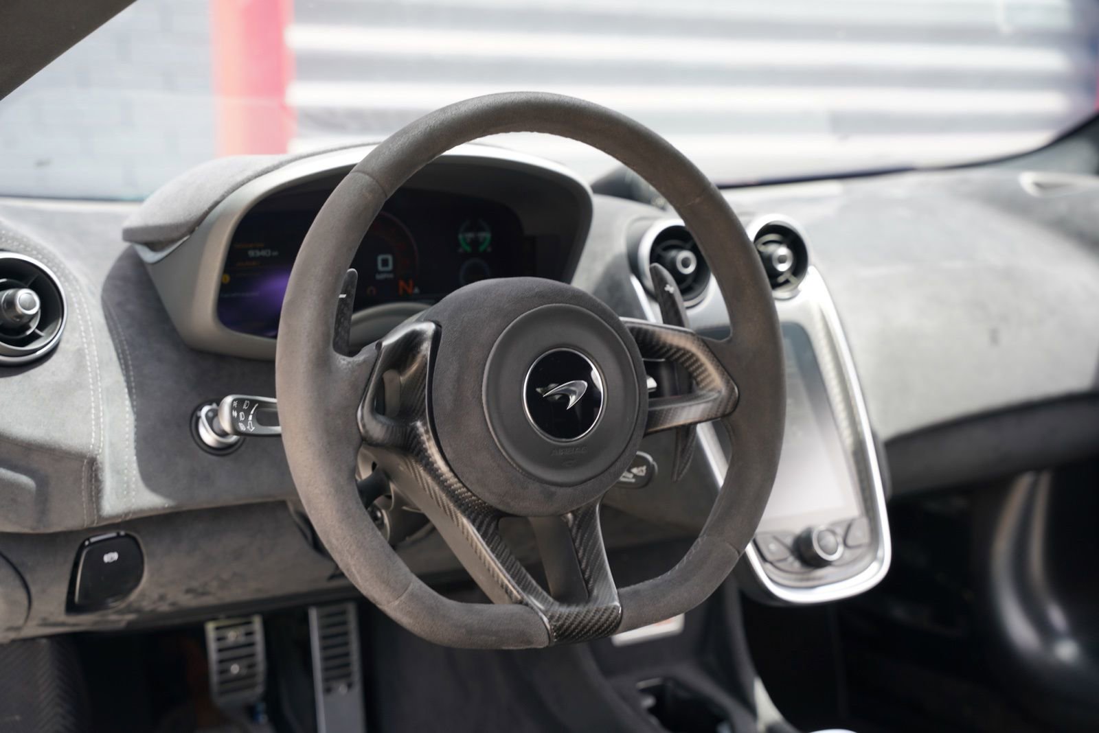 Used 2019 McLaren 600LT photo 18