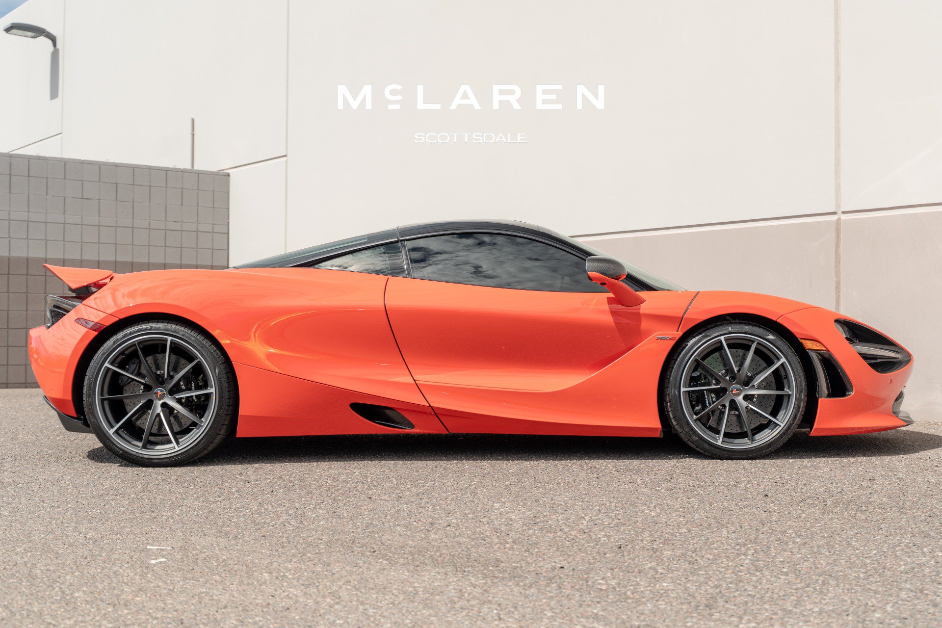 Used 2018 McLaren 720S Performance photo 8