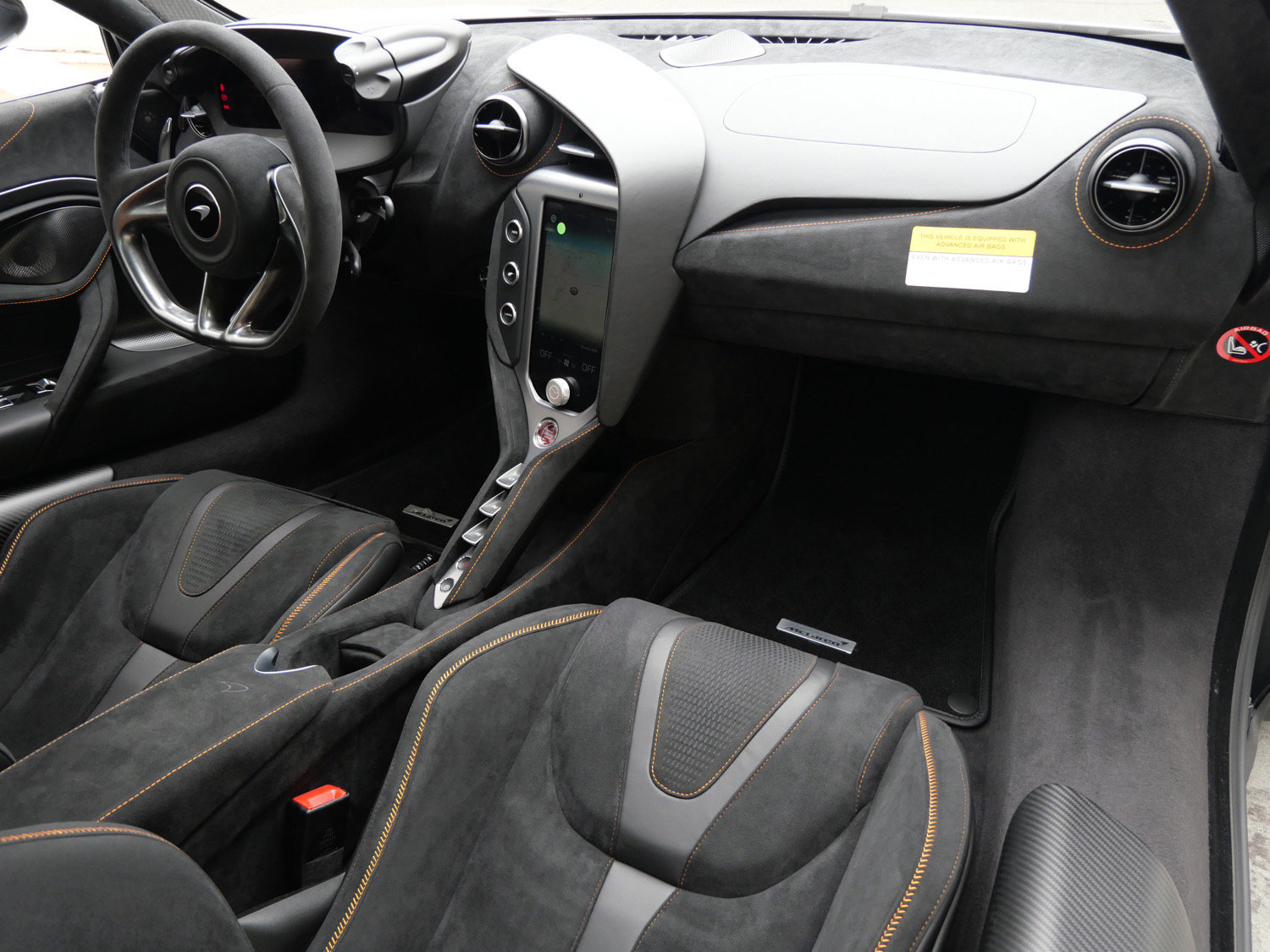 Used 2024 McLaren 750S photo 9