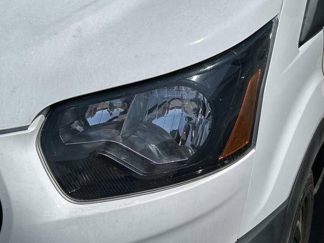 2022 Ford Transit 150 Medium Roof