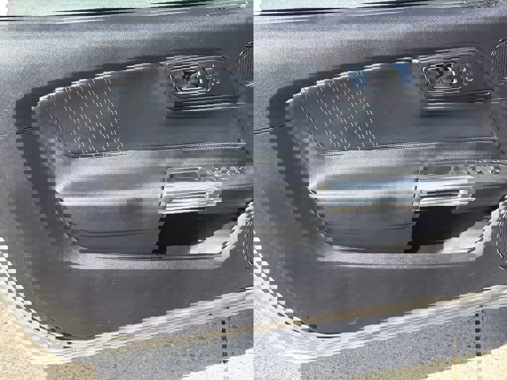 2017 Ford Mustang Premium