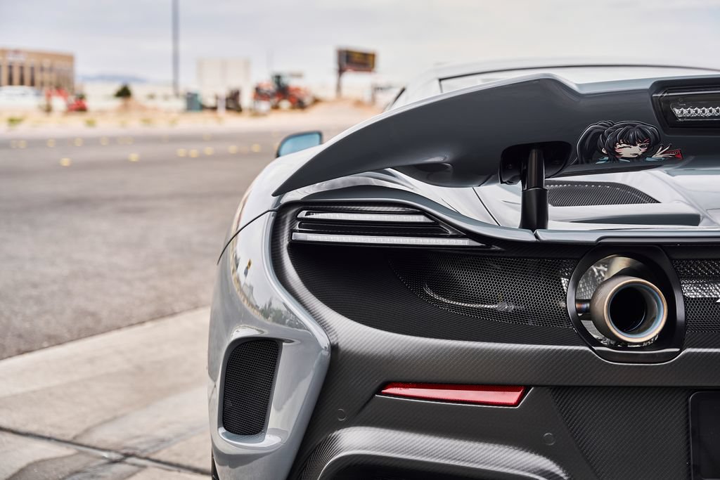 Used 2016 McLaren 675LT Coupe photo 18