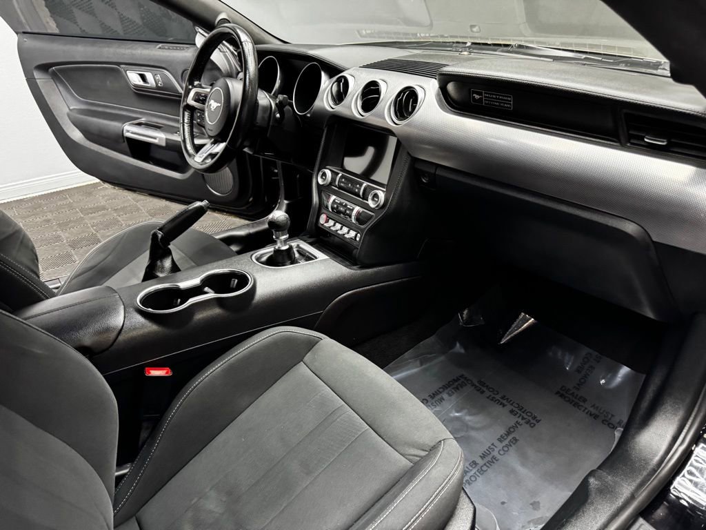 2020 Ford Mustang Coupe