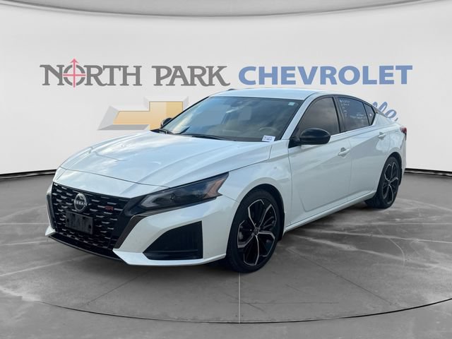 Used 2023 Nissan Altima 2.5 SR