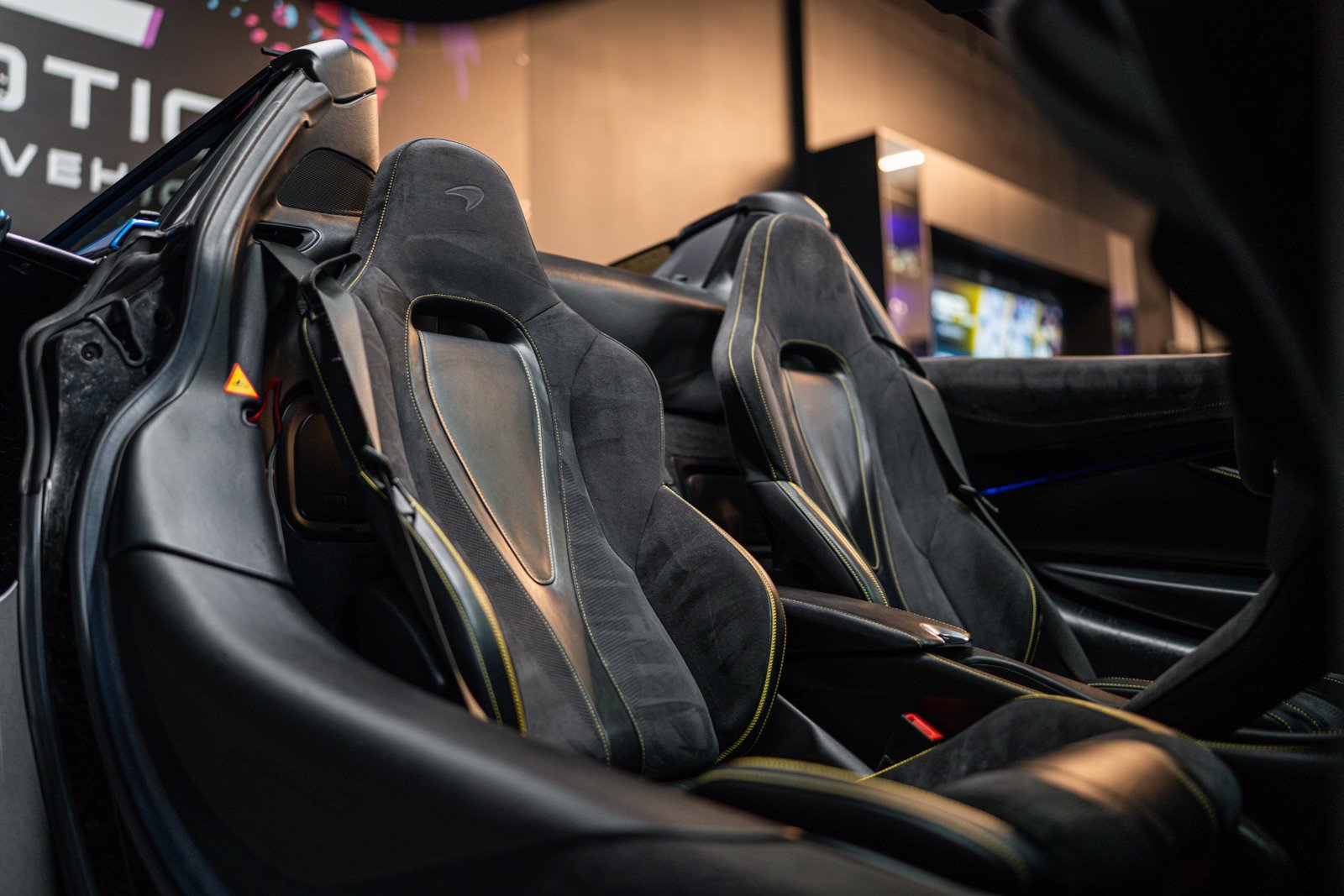Used 2020 McLaren 720S Spider photo 13