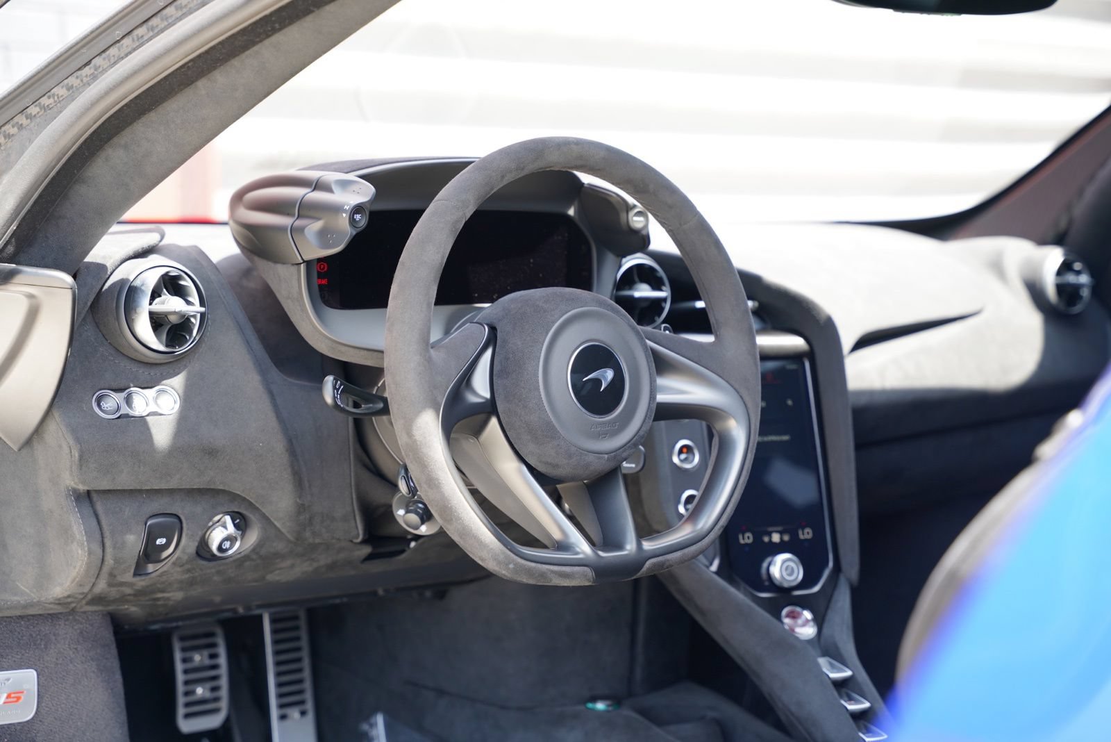 Used 2024 McLaren 750S photo 21