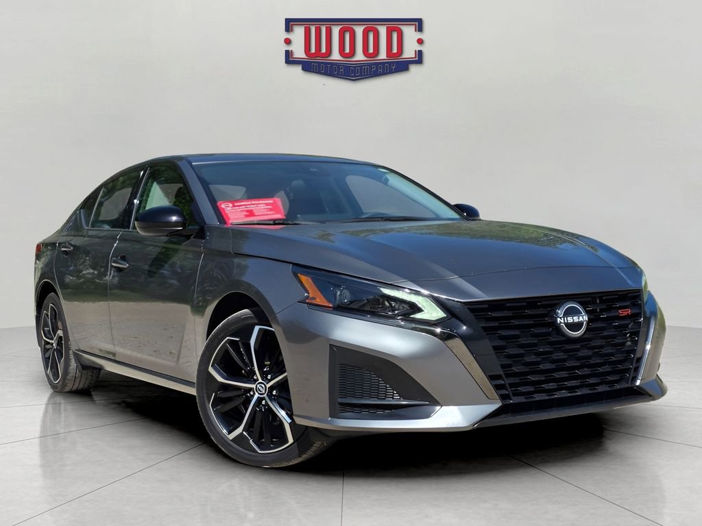 Used 2025 Nissan Altima 2.5 SR w/ SR Premium Package