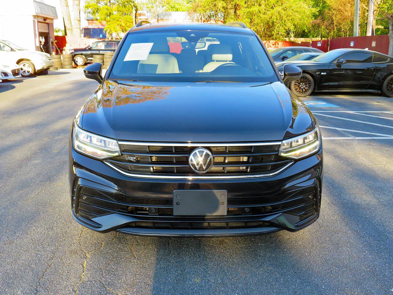 2023 Volkswagen Tiguan SE R-Line