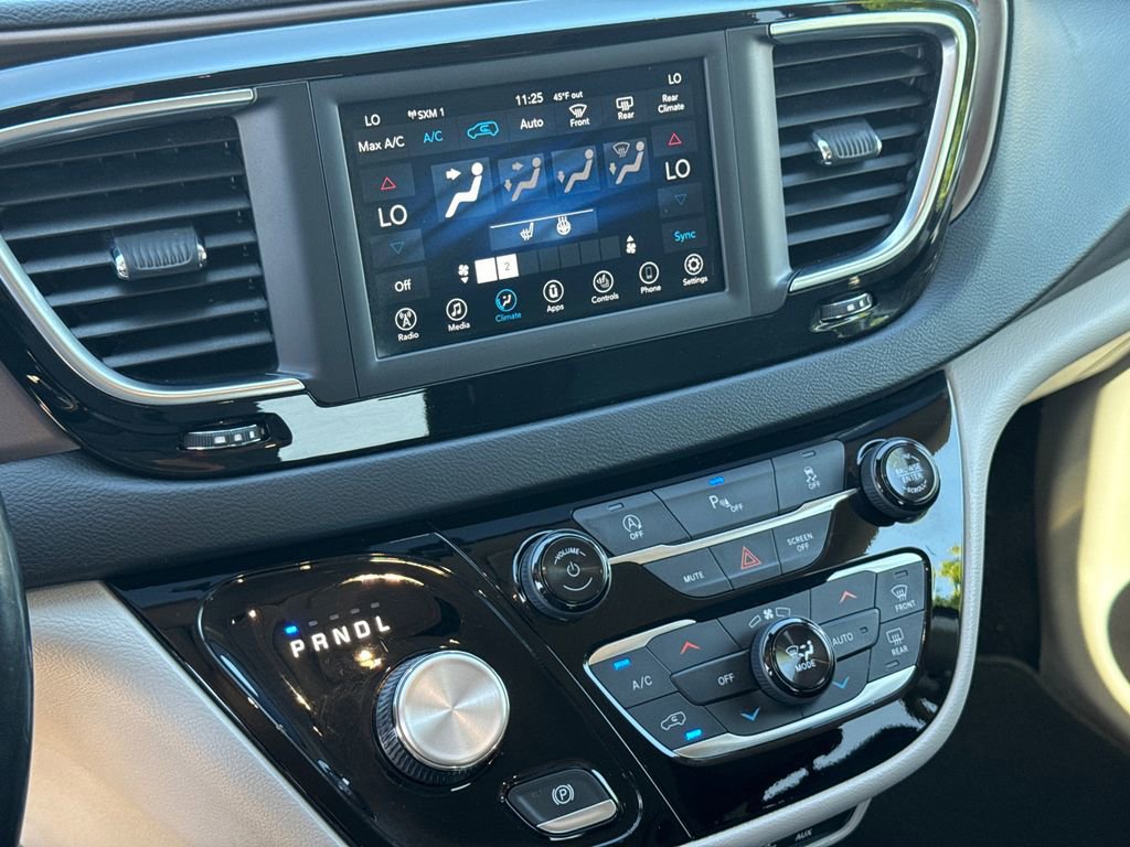 2019 Chrysler Pacifica Touring-L