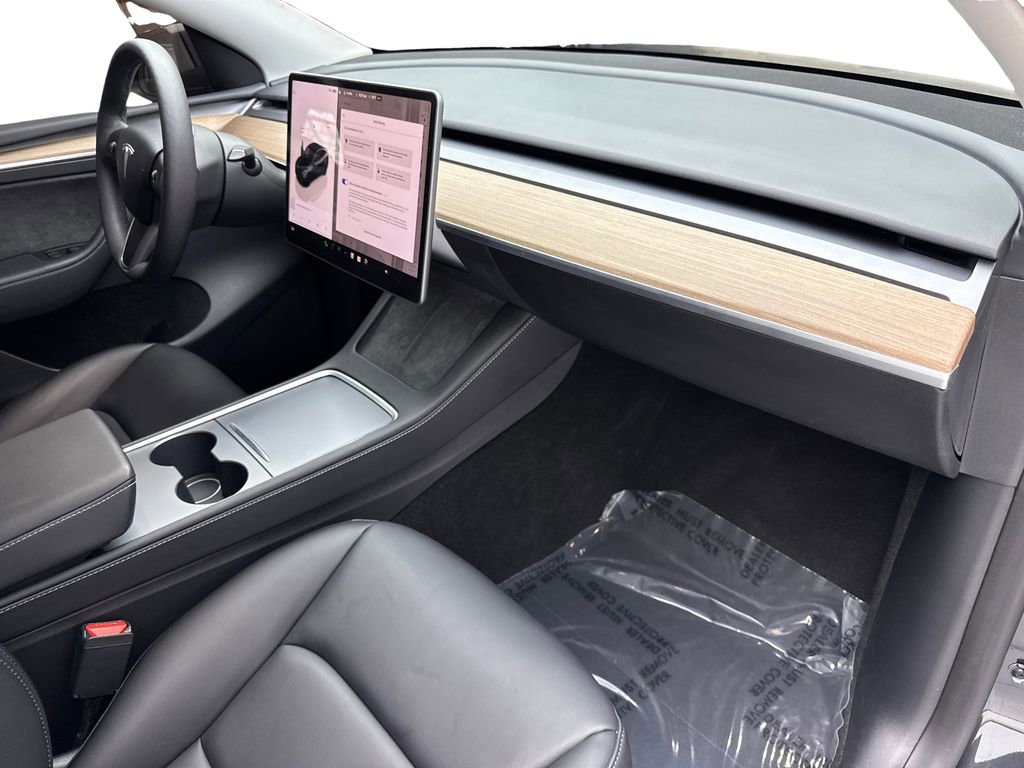 2024 Tesla Model Y Performance