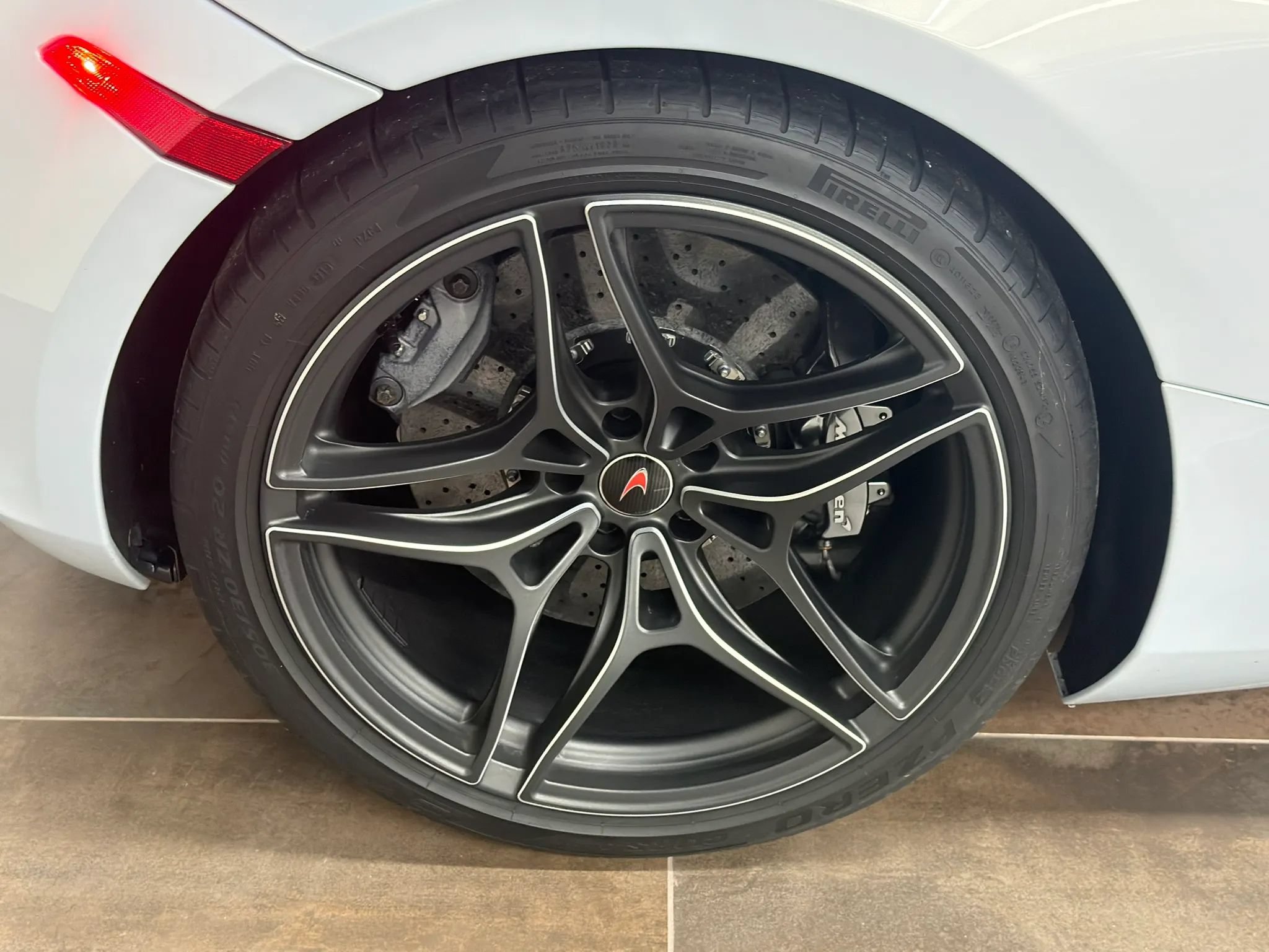 Used 2018 McLaren 720S photo 41