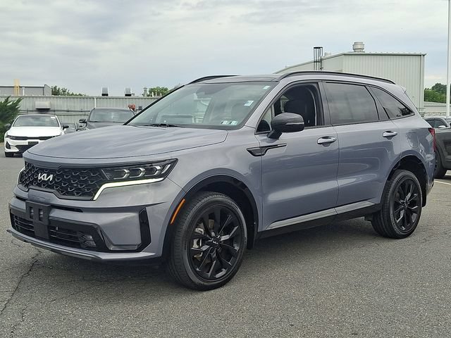 Used 2023 Kia Sorento SX