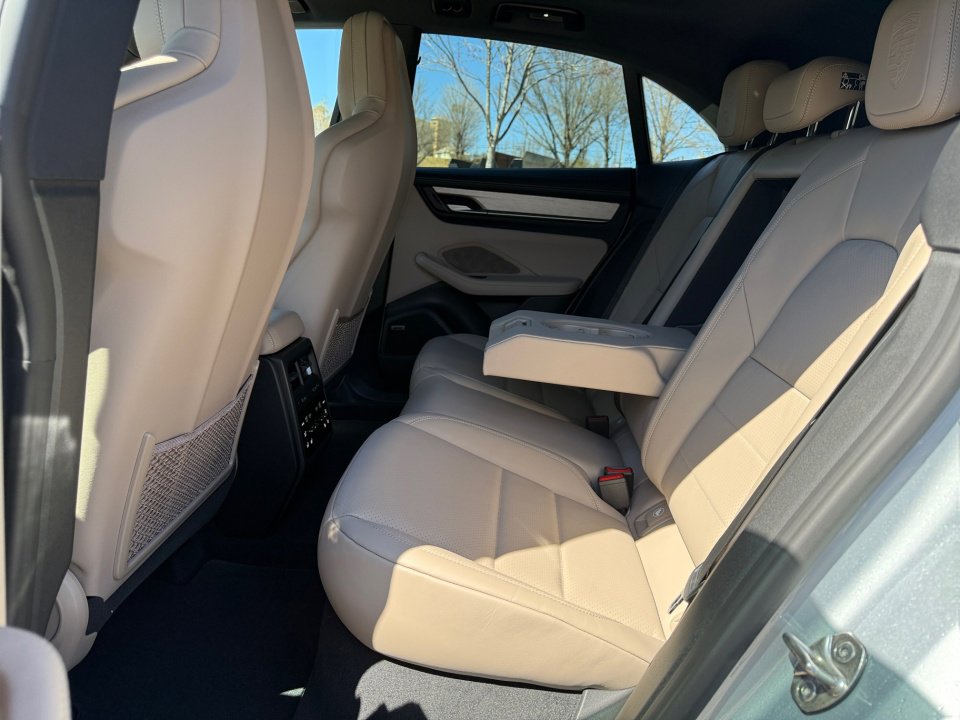 2025 Porsche Macan Electric