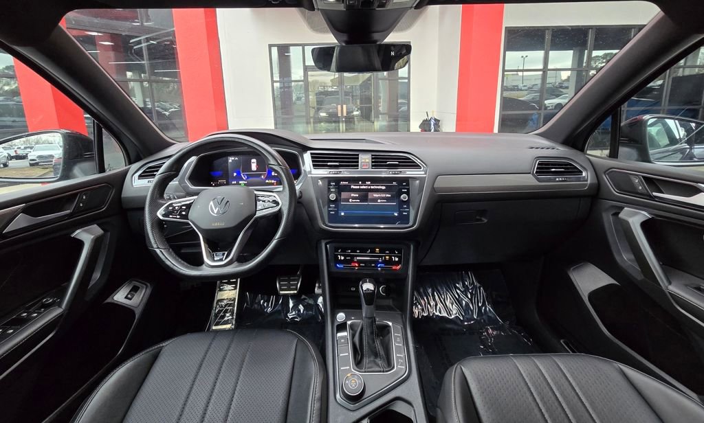 2022 Volkswagen Tiguan SE R-Line