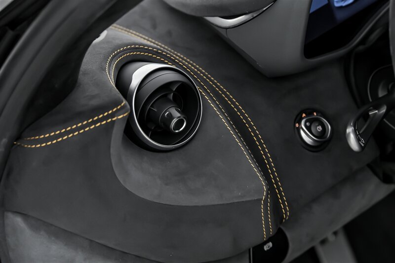 Used 2019 McLaren 600LT photo 39